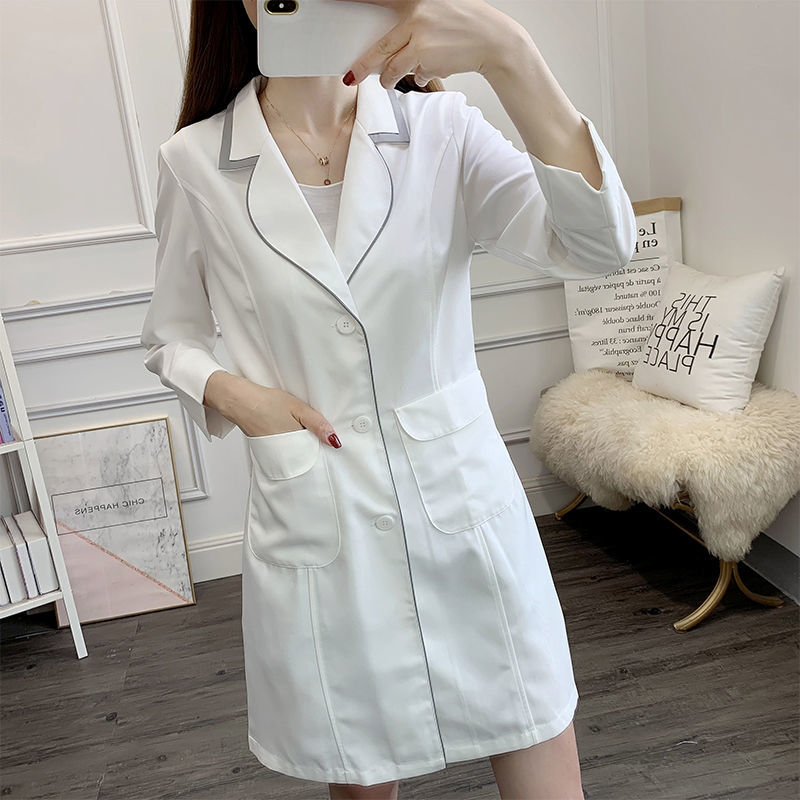 Weißes kurzes Schönheitsunifor – Lab Coat Medical Bewertung und Preis